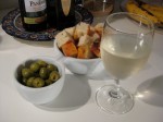 my cooking mates: nibbles & wine ;)
