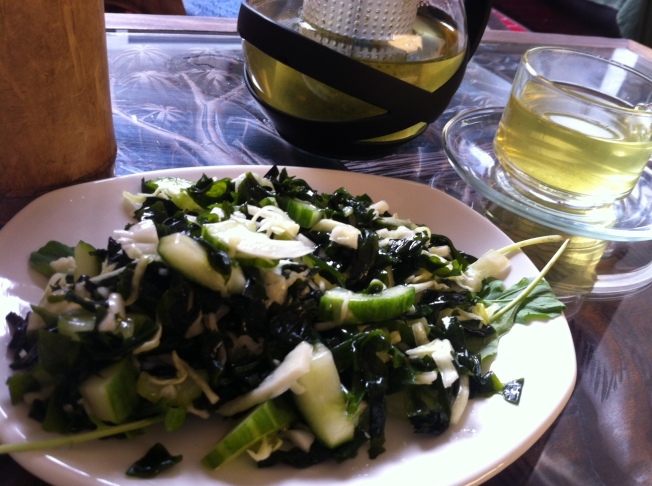 gochi-seaweed-salad